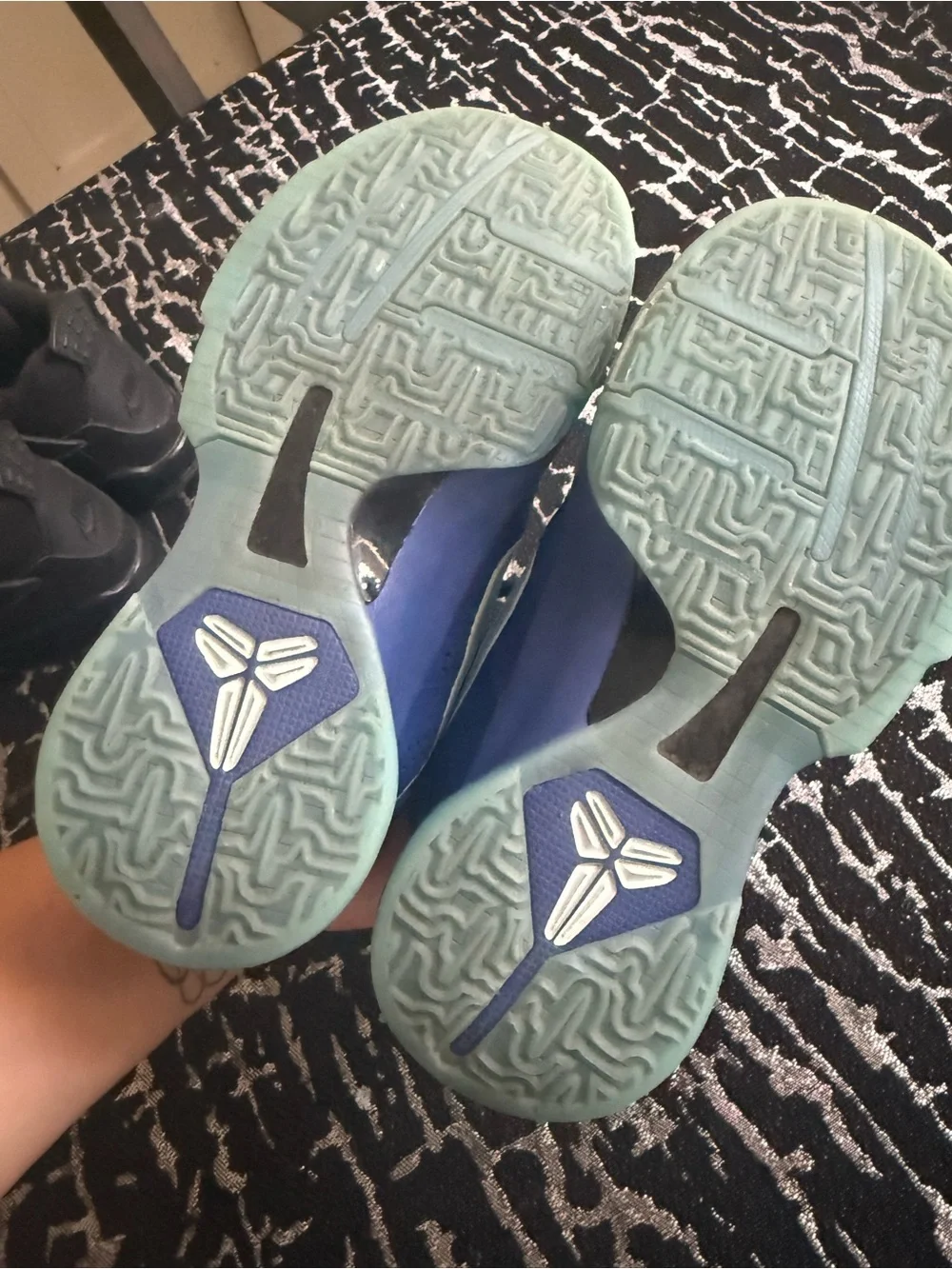 Nike cushioned low